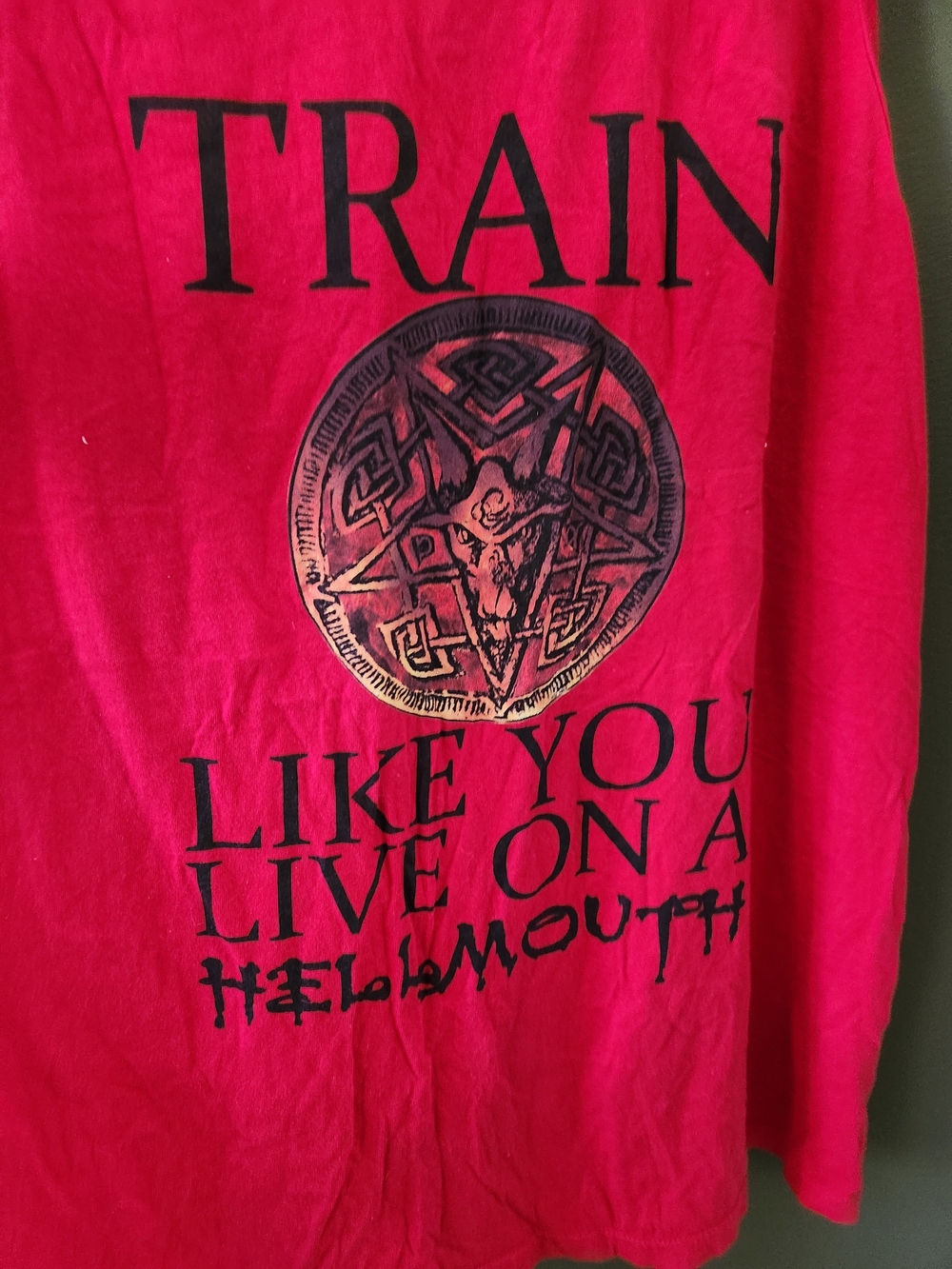 Workout tank - Buffy the Vampire Slayer - Train like you live on a Hellmouth